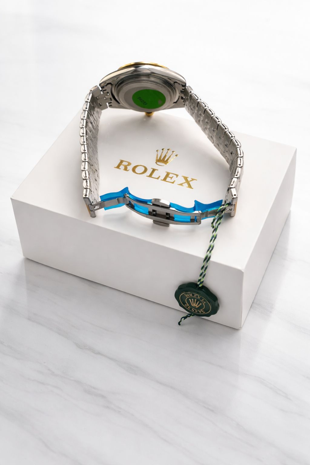 Luxury Two-Tone Day-Date Style Watch – Gold & Silver